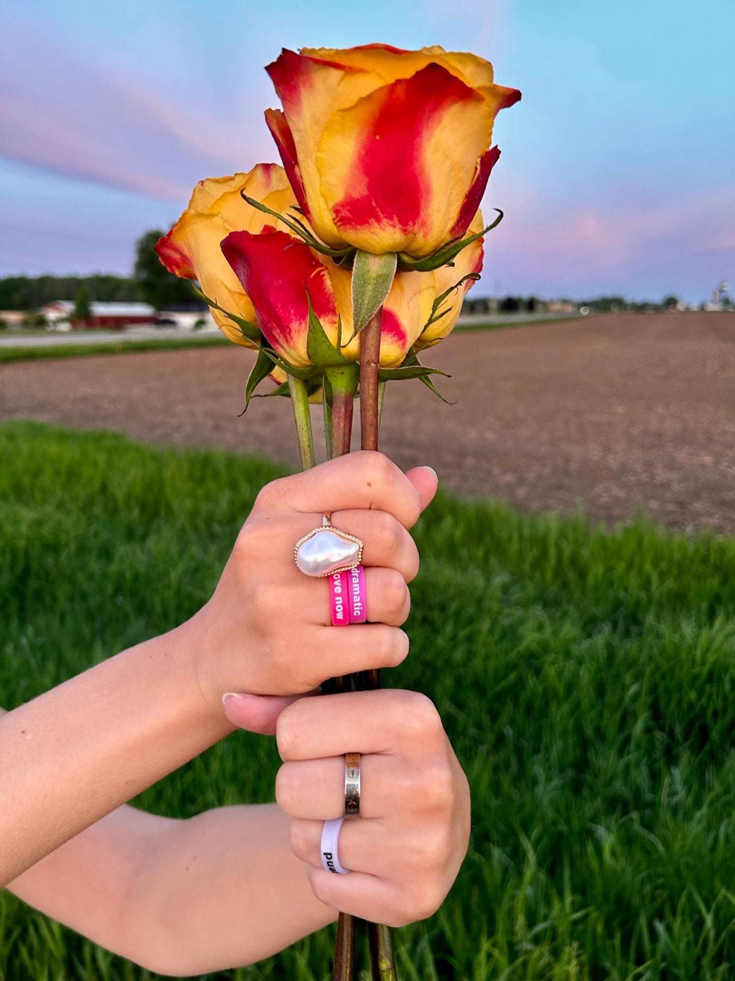 Flip Reversible dramatic / princess ring