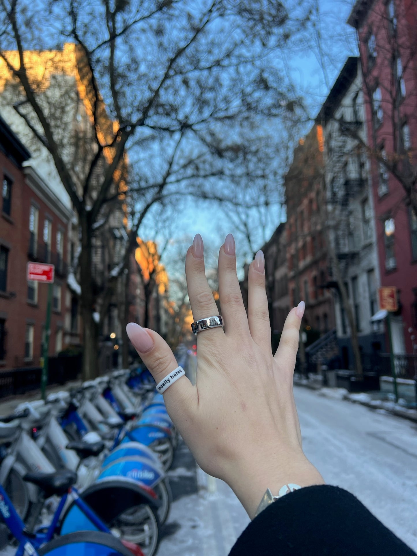 Flip Reversible locally hated / almost famous ring