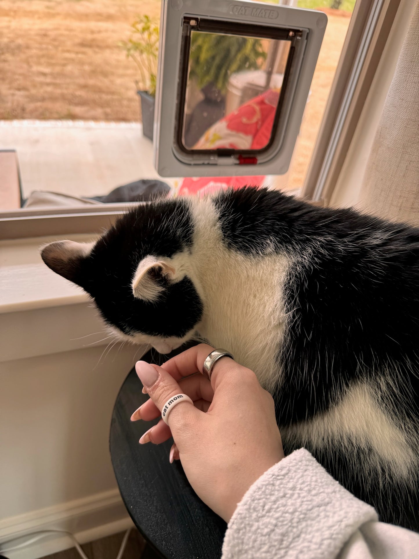 Flip Reversible cat mom / meow ring