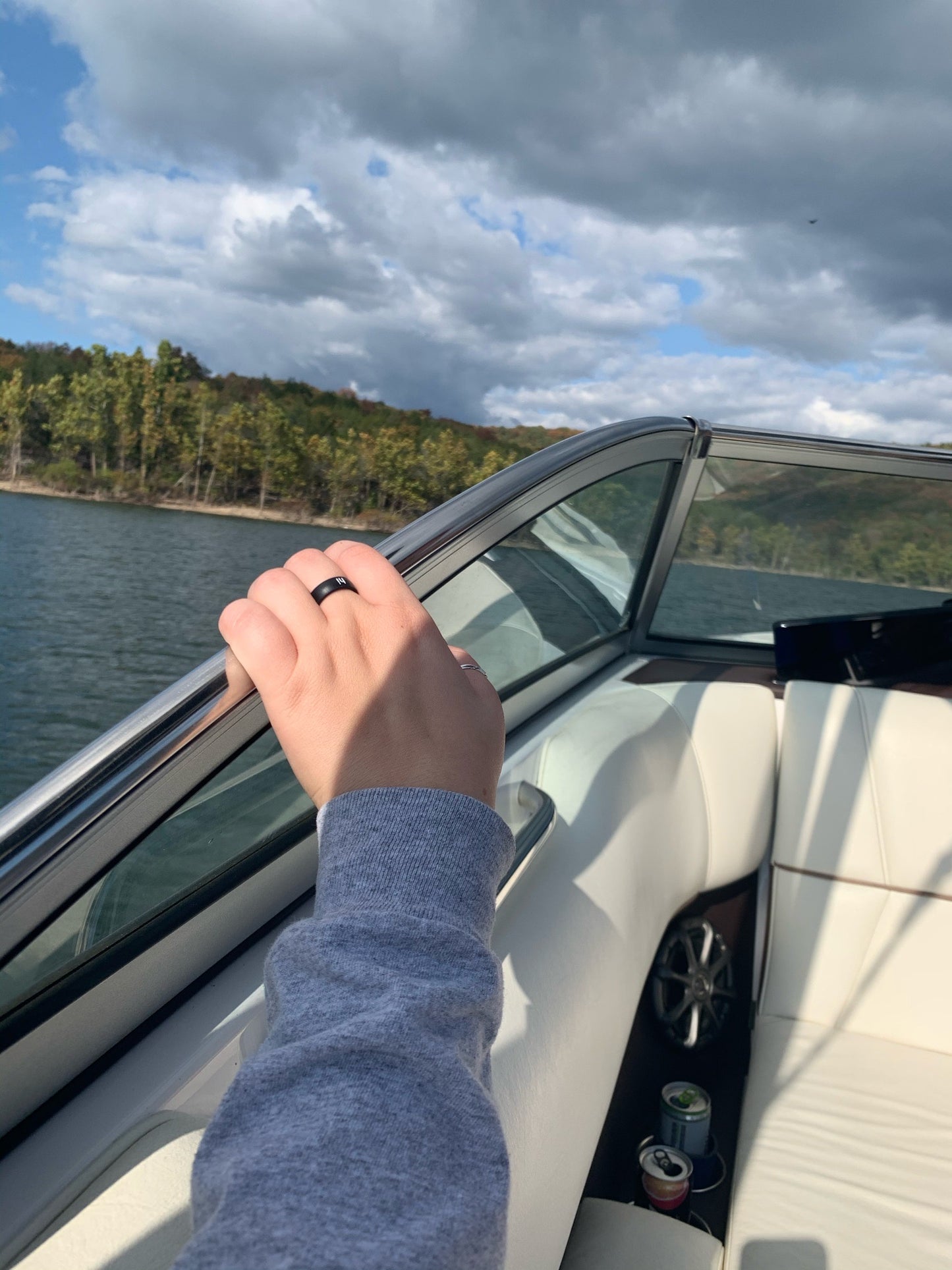Flip Reversible hi / bye Ring