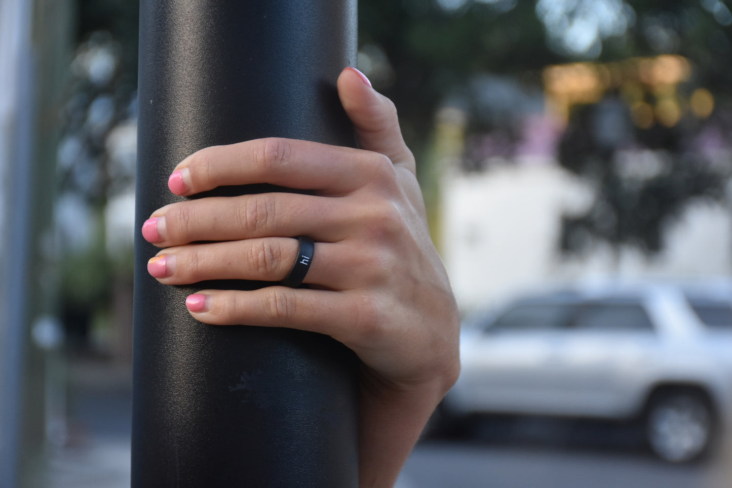 Flip Reversible hi / bye Ring