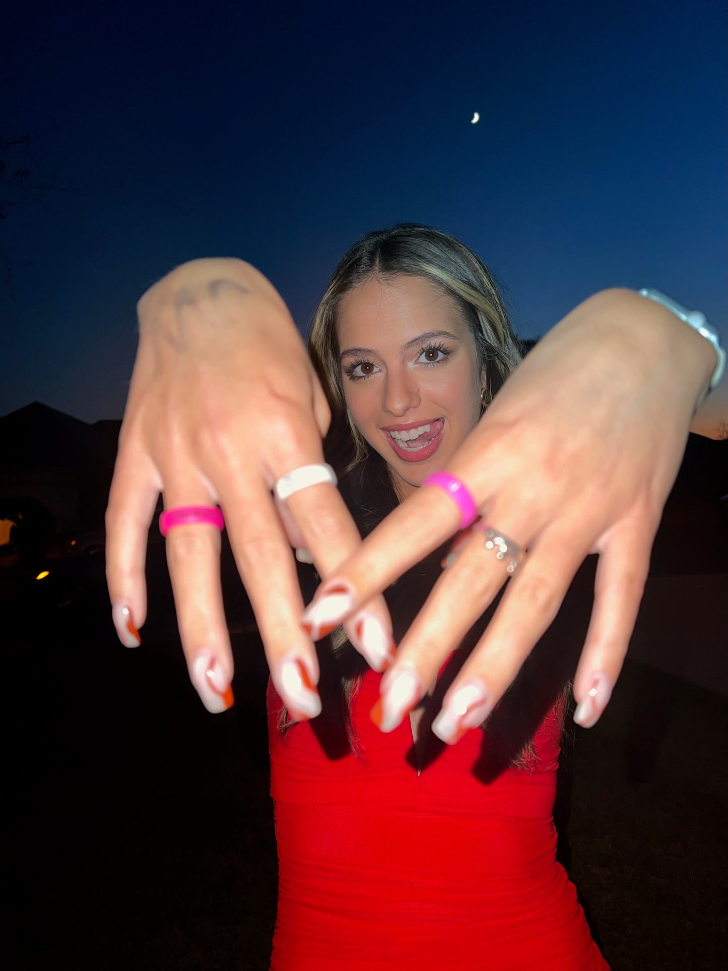 Flip Reversible smile / frown ring magenta