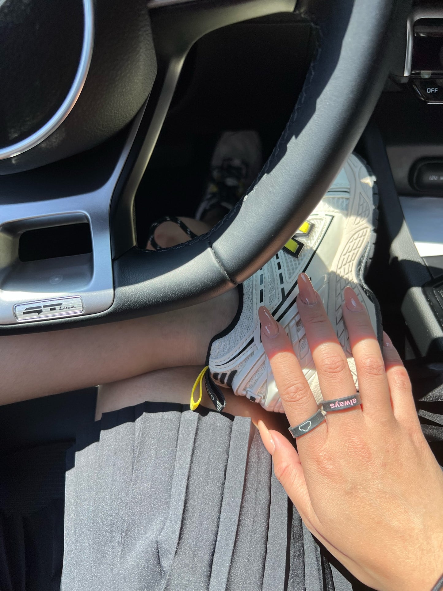 Flip Reversible lightning bolt / cloud ring
