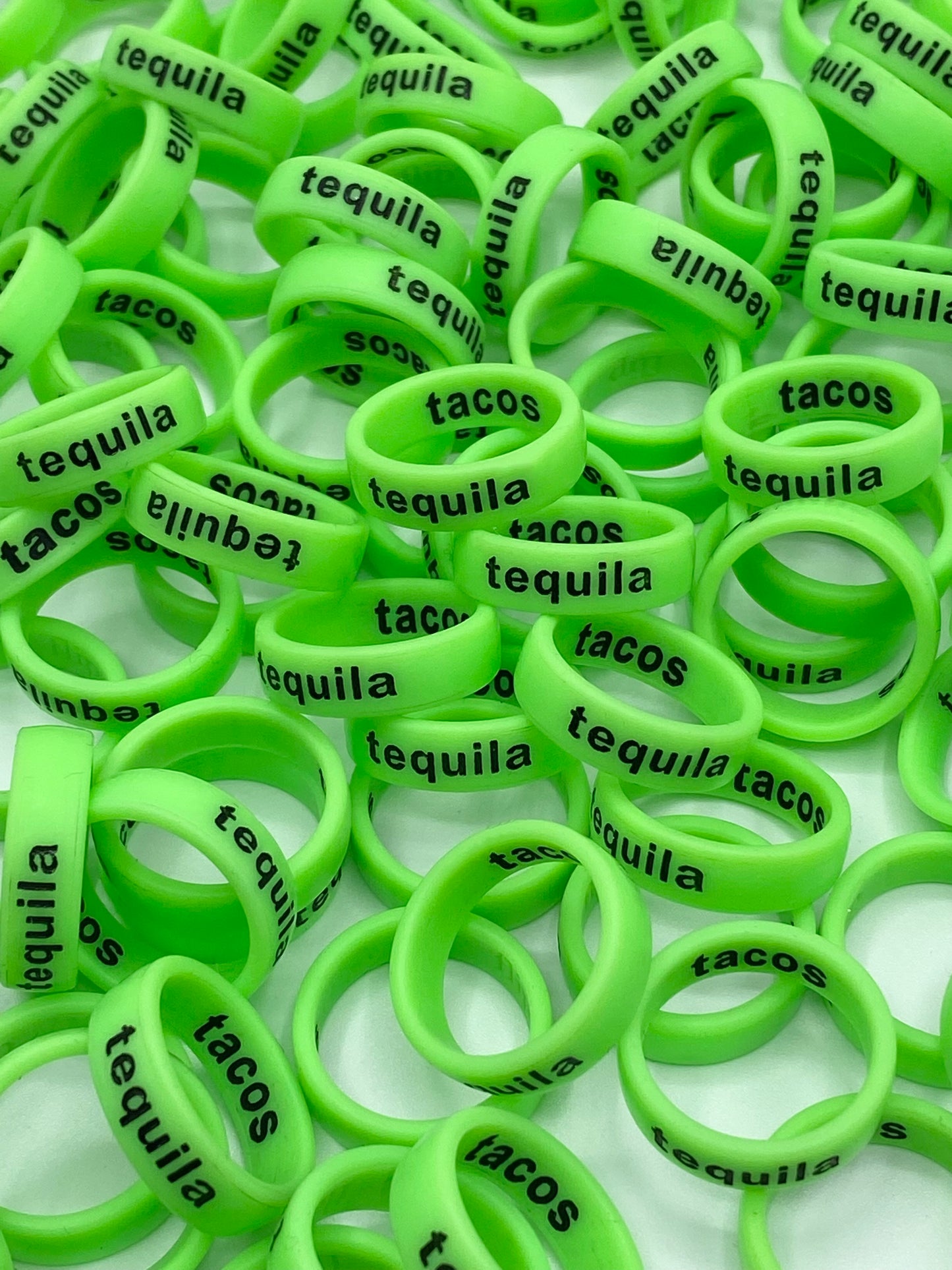 Flip Reversible tequila / tacos ring