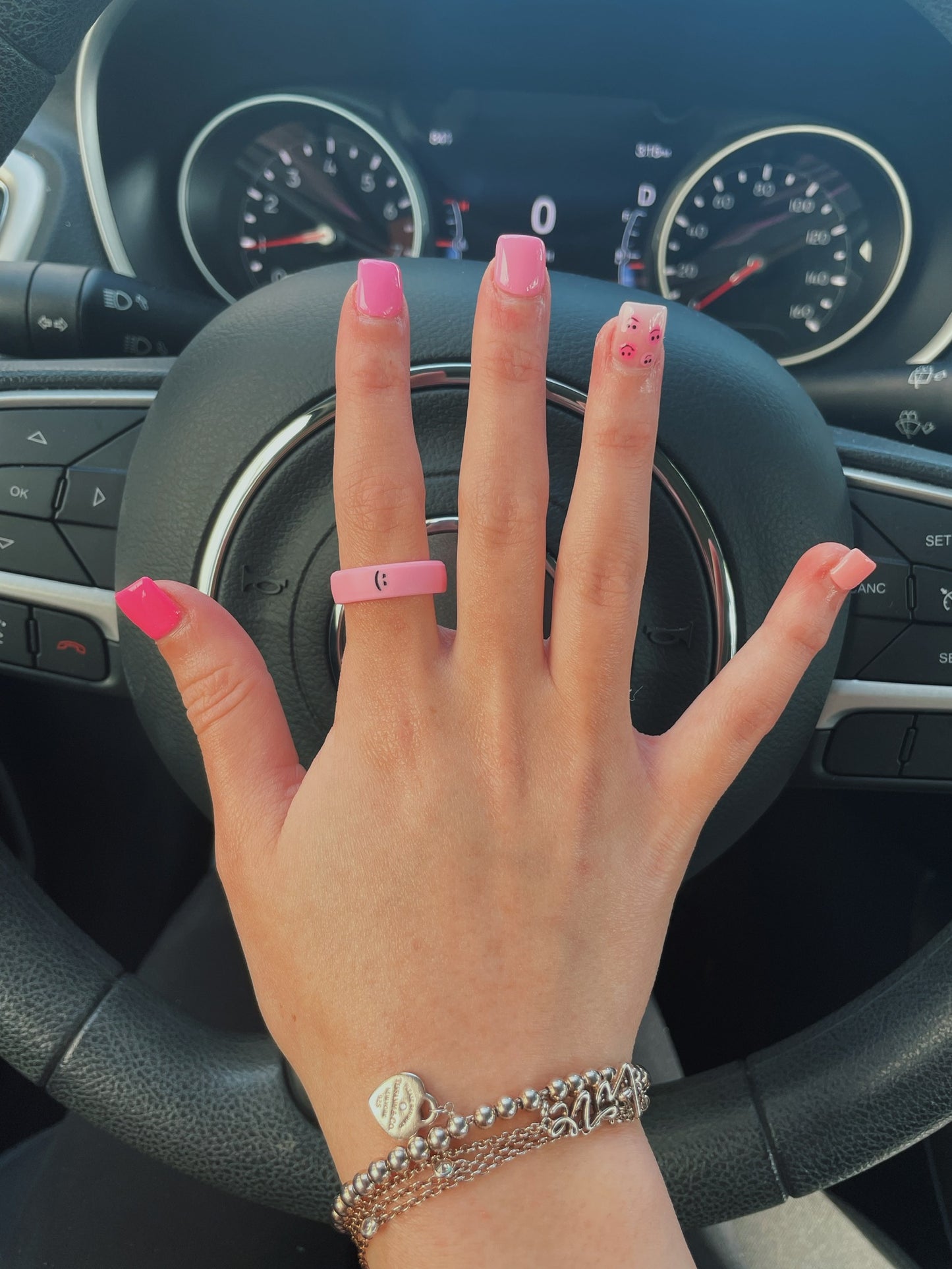 Flip Reversible smile / frown ring bubble gum