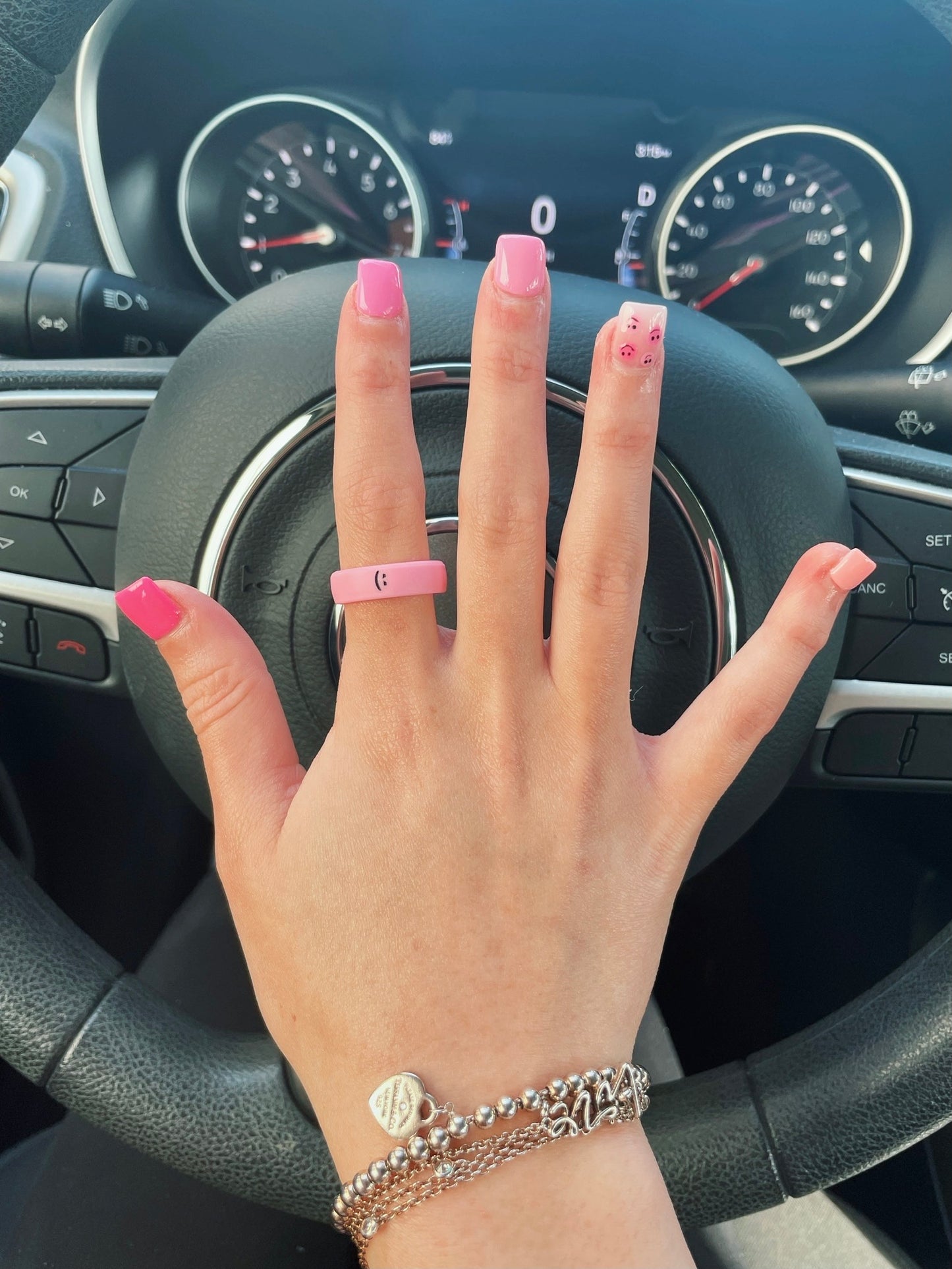 Flip Reversible smile / frown ring bubble gum