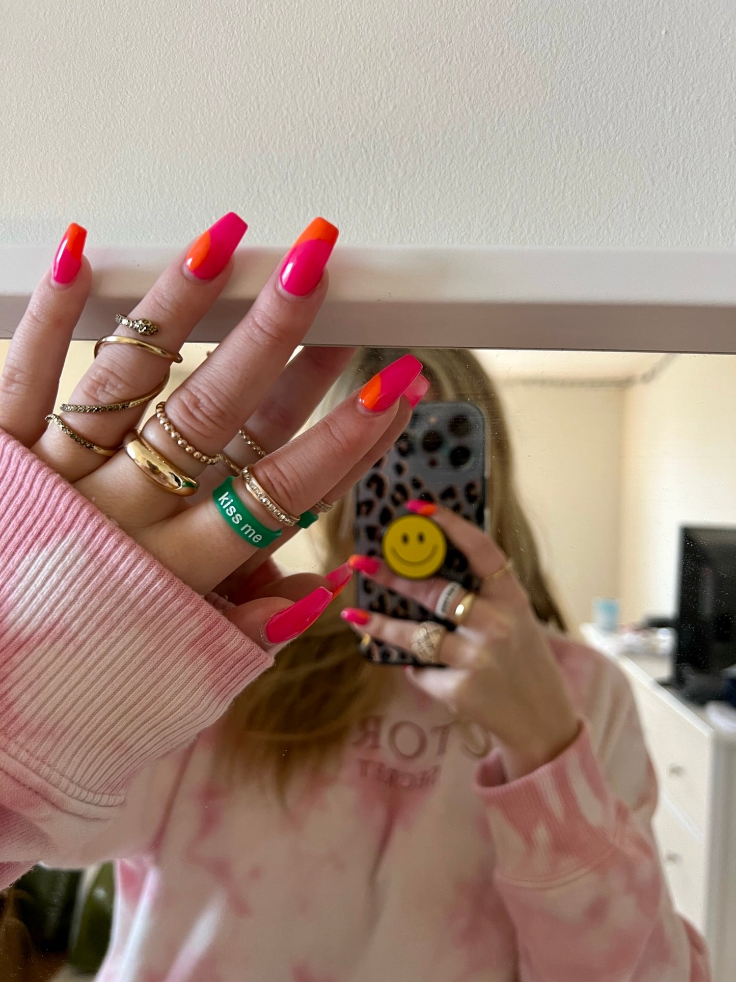 Flip Reversible lucky / kiss me ring
