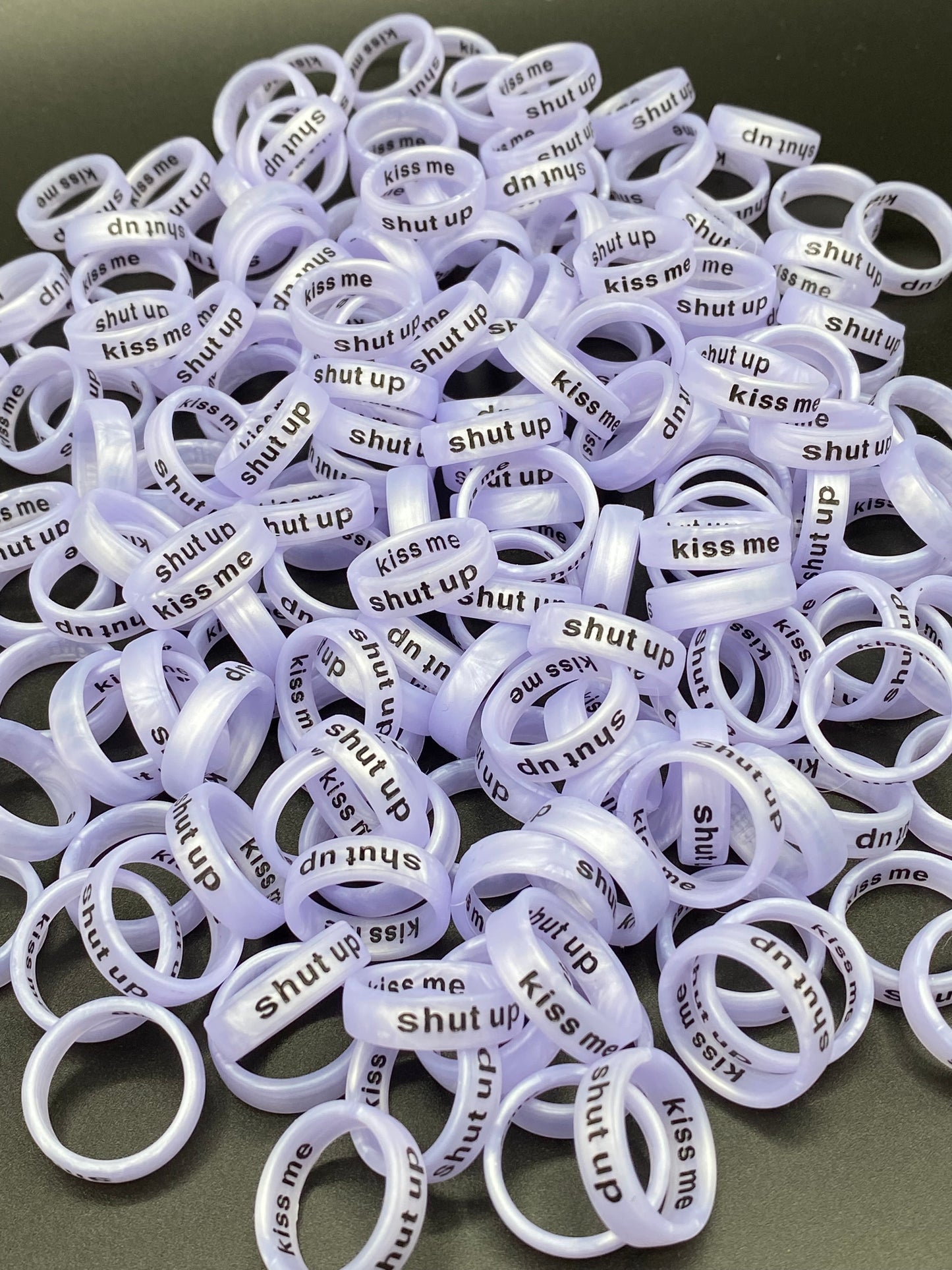 Flip Reversible shut up / kiss me Ring