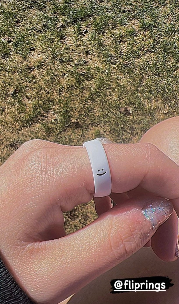 Flip Reversible smile / frown ring white