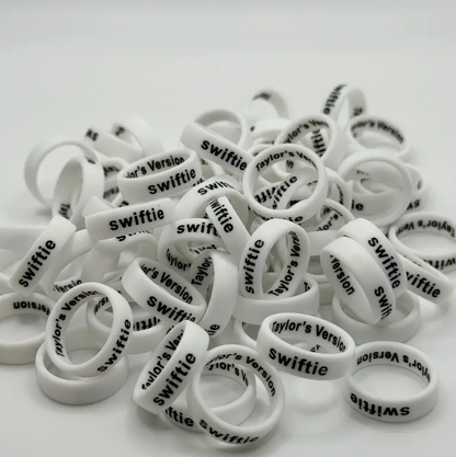 Flip Reversible Swiftie / Taylor's Version White