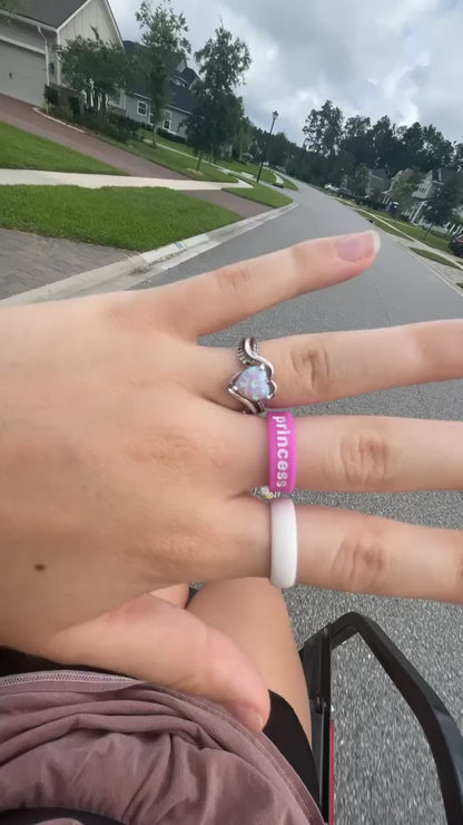 Flip Reversible dramatic / princess ring