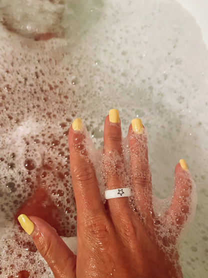 Flip Reversible star / rainbow ring