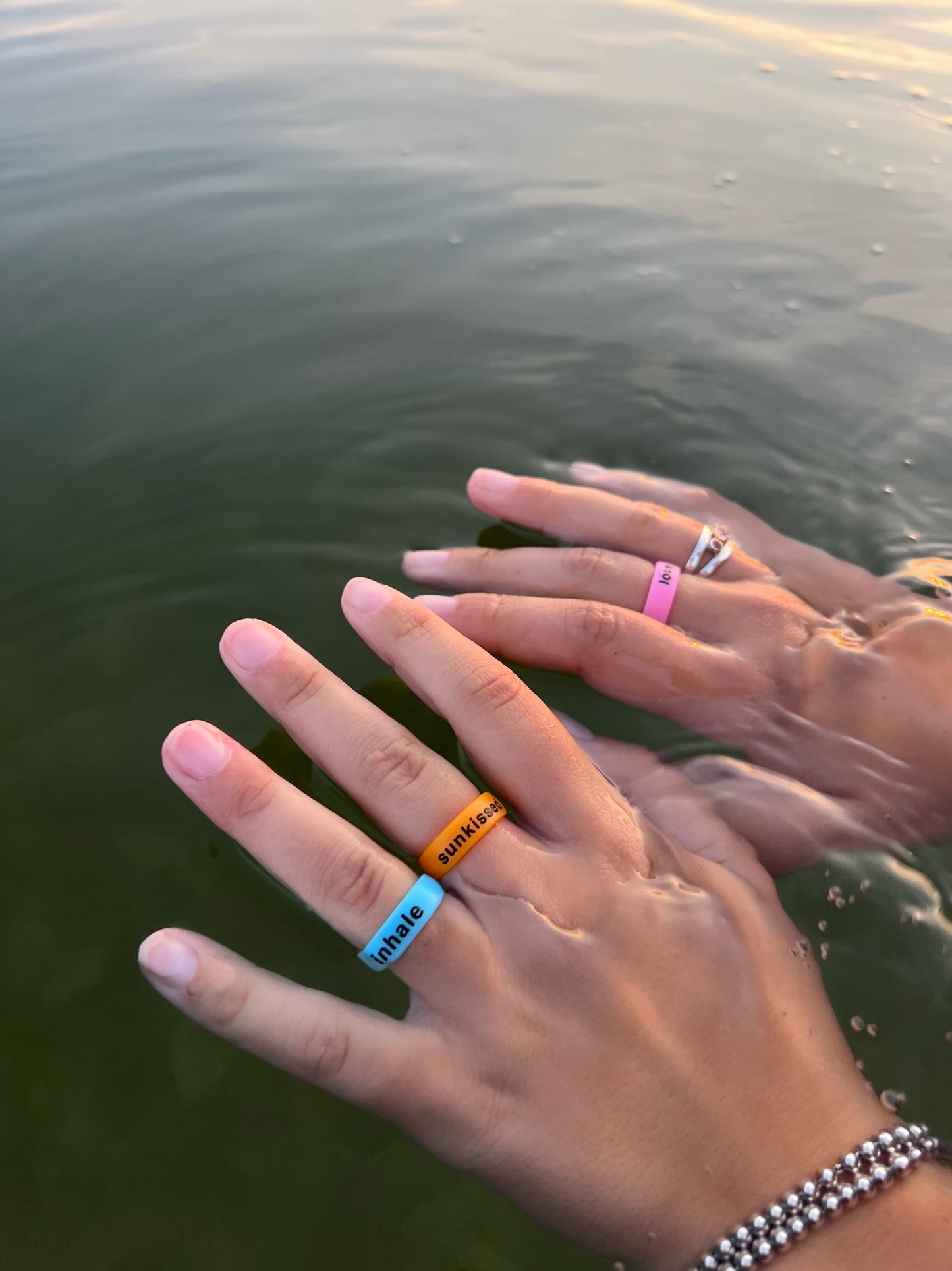 Flip Reversible inhale / exhale ring